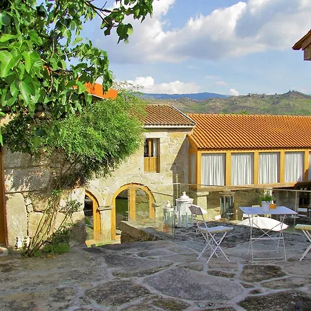 Boutique Solar De Oura